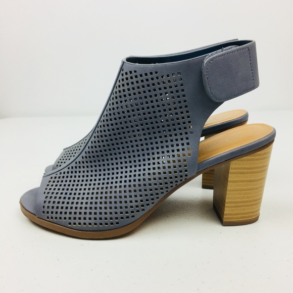 Marcorepublic Chunky Stacked Heel Ankle Bootie - Picture 5 of 8